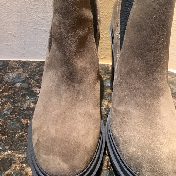 Marc Fisher Ramiro Heeled Chelsea Bootie Olive green NEW 7.5 - Picture 7 of 7